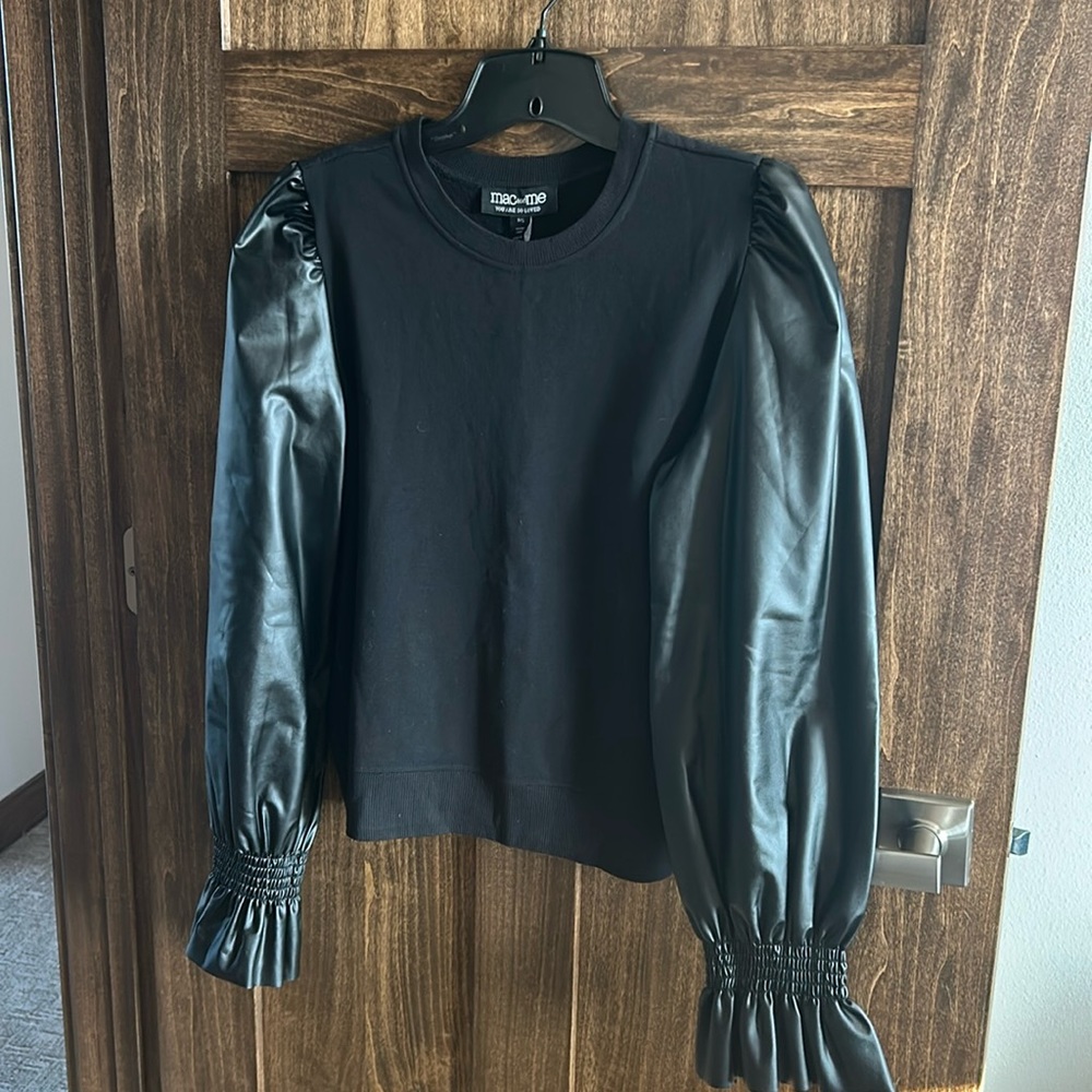 New with tags Mac & Me fashion top